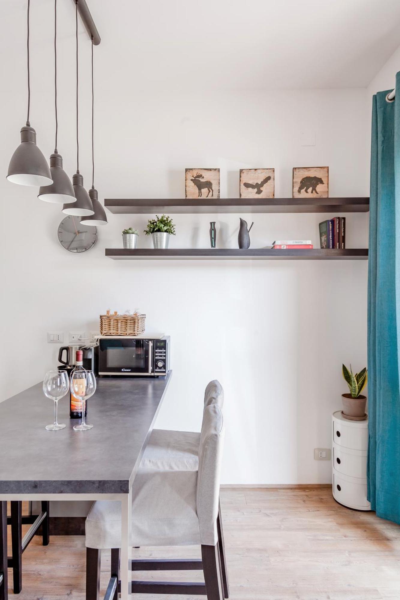 Open The Classic Wooden Shutters At A Cozy City Nest Florence Buitenkant foto